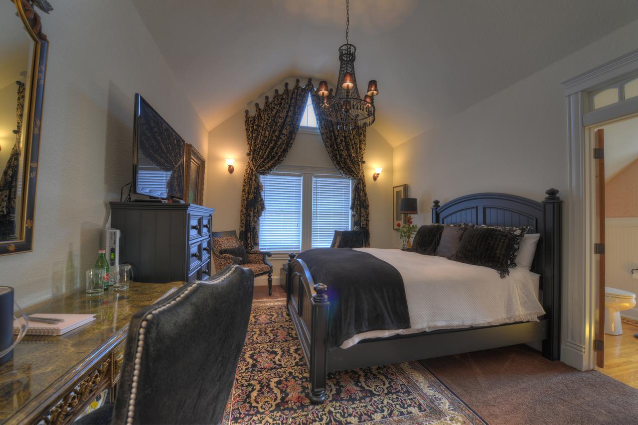 The Victoria Bed & Breakfast Bentonville Exterior foto