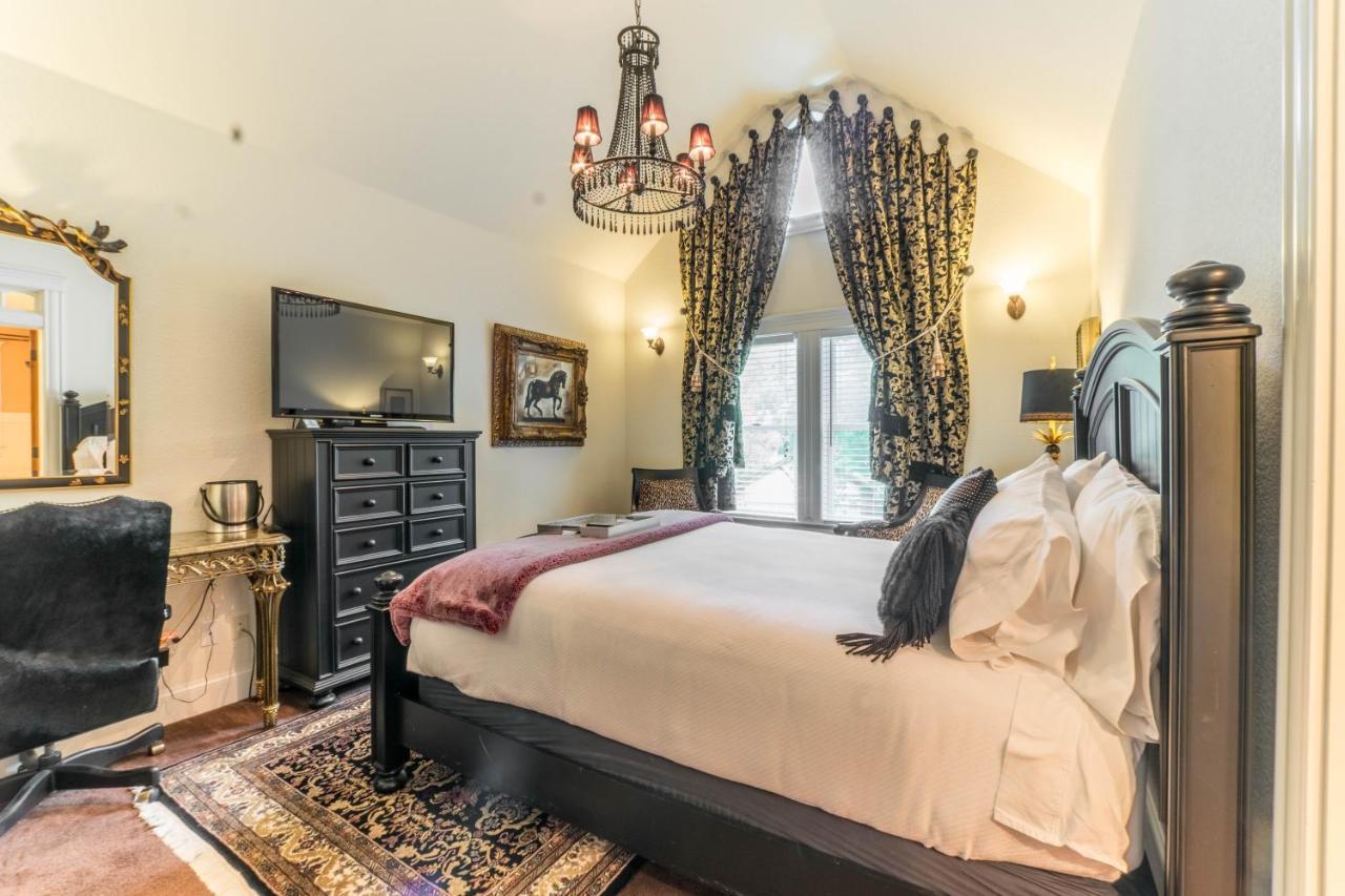 The Victoria Bed & Breakfast Bentonville Exterior foto
